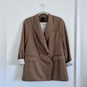 Beige oversized double breasted blazer